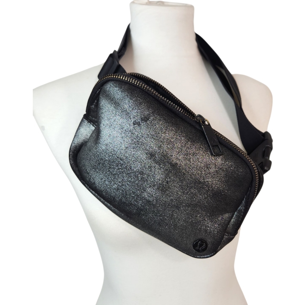 Lululemon Black Metallic Belt Bag Fanny Pack Crossbody